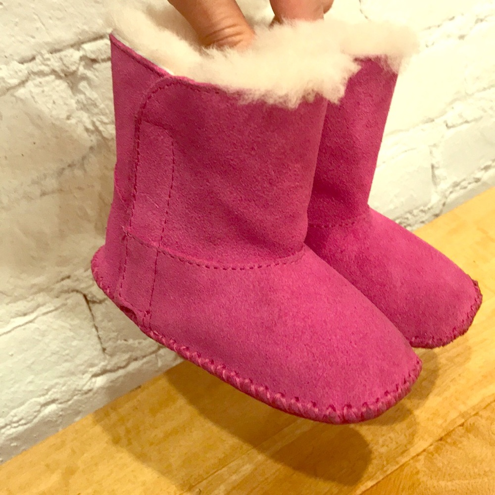 Ugg Boots // Toddler // Sz 4-5